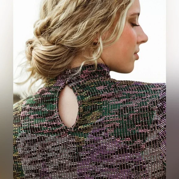 Buckle Gimmicks NWOT Printed Mock Neck Top, Size L - Picture 4 of 10